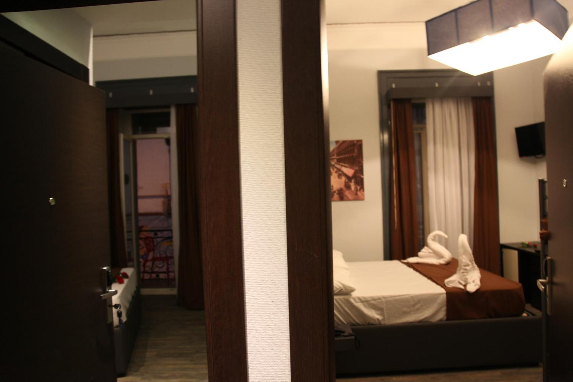 Dolce Vita Rooms Neapel Exteriör bild